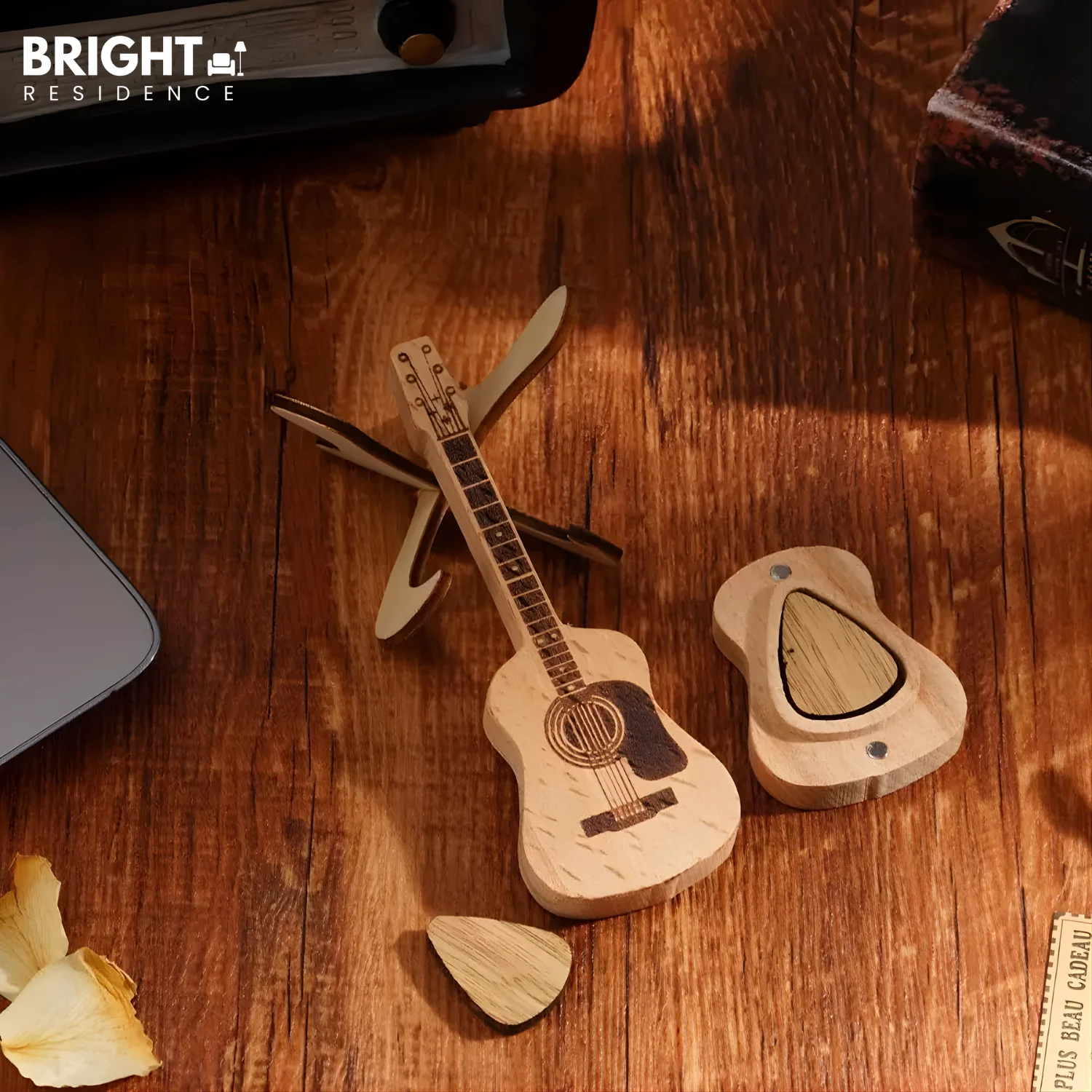 50% DISCOUNT | GuitarHolder - Guitar pick holder +3 free picks - Image 2