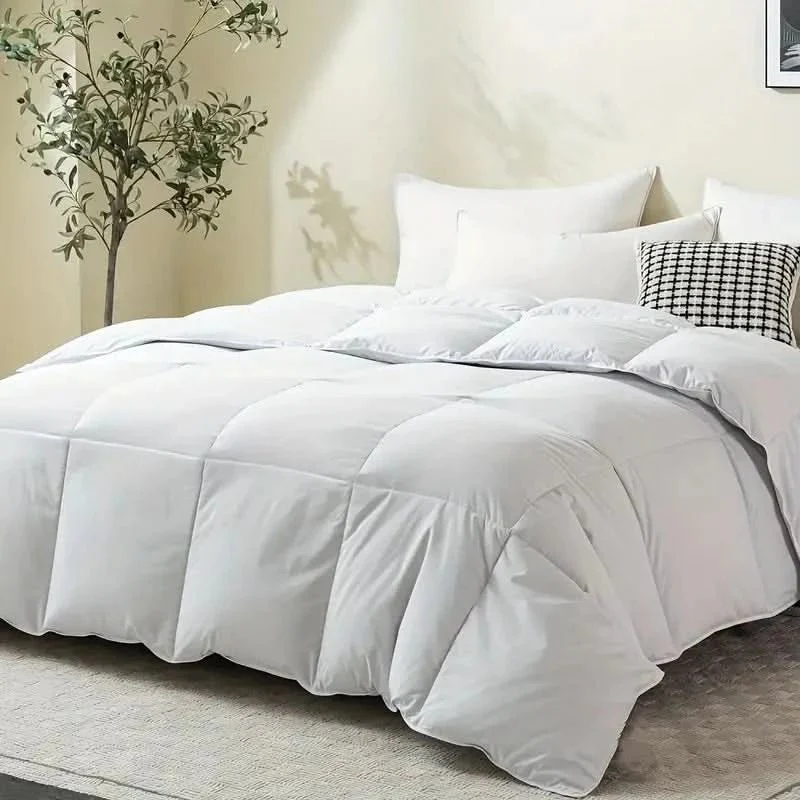 Duvet | Hotel-Quality Hypoallergenic Down-Alternative Fill | 100% Polyester Cover | Machine Washable - Image 4