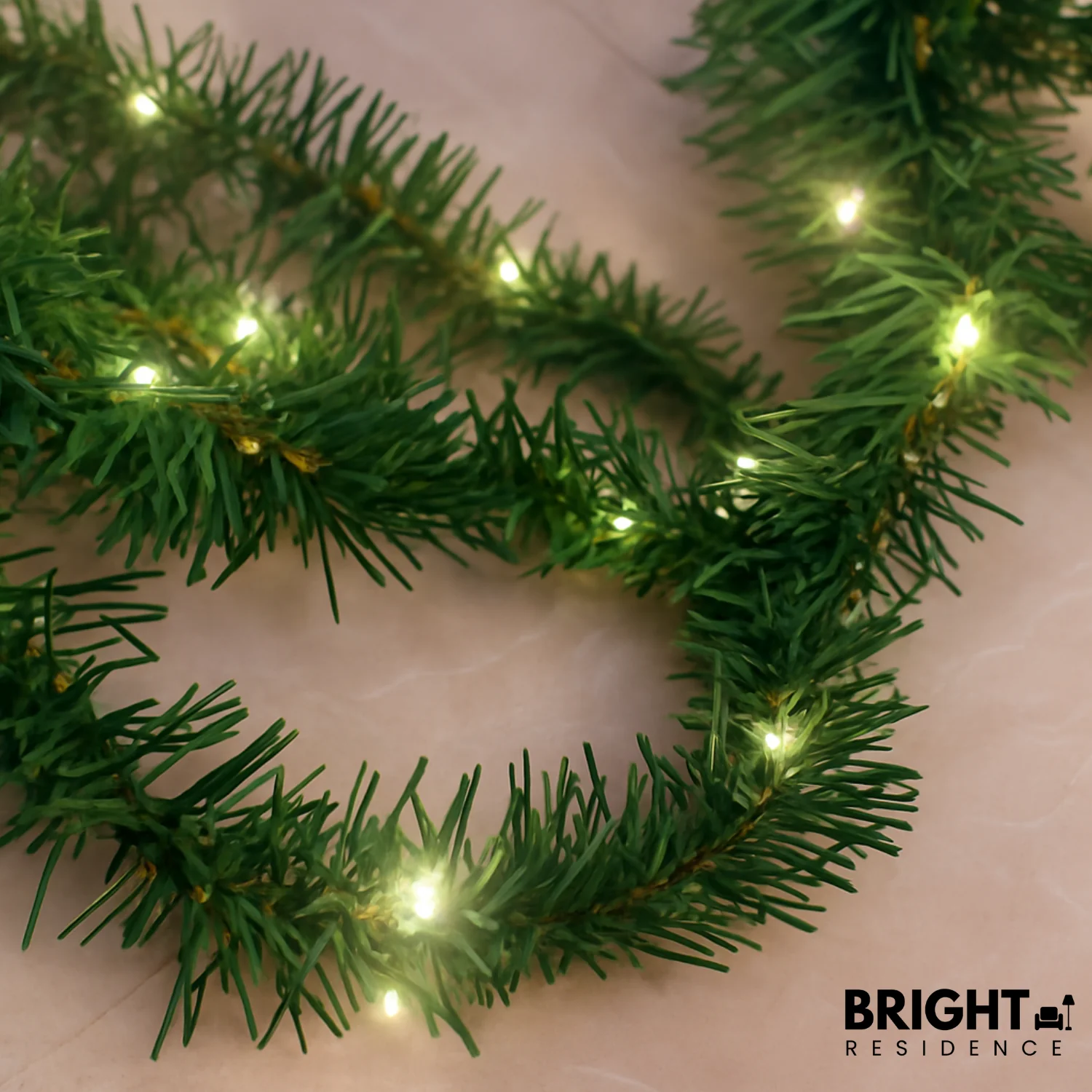 EverWall – Your Space-Saving Christmas Tree for Any Wall - Image 4