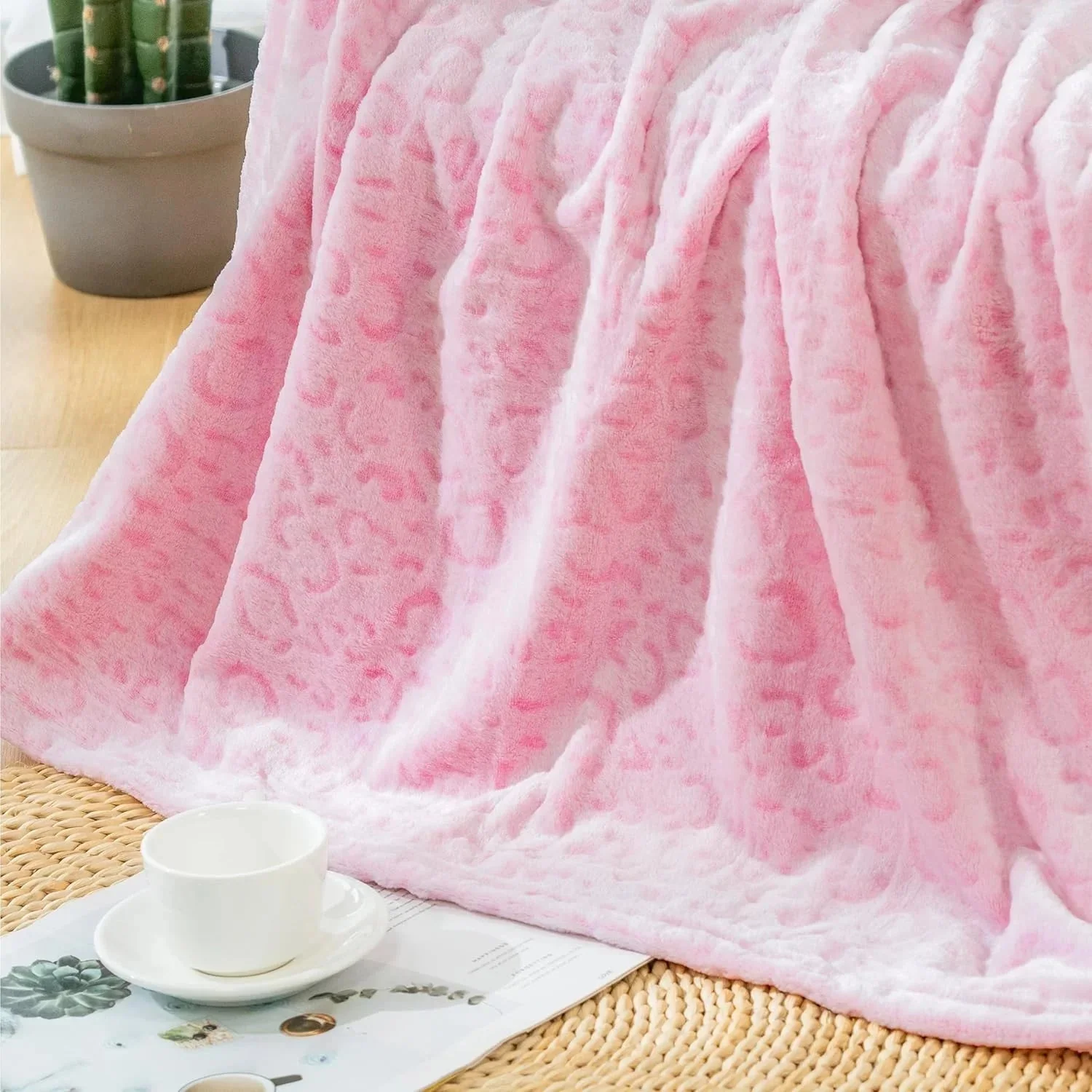 Flannel Throw Blanket | Leopard Print | Super Soft & Cozy - Image 4