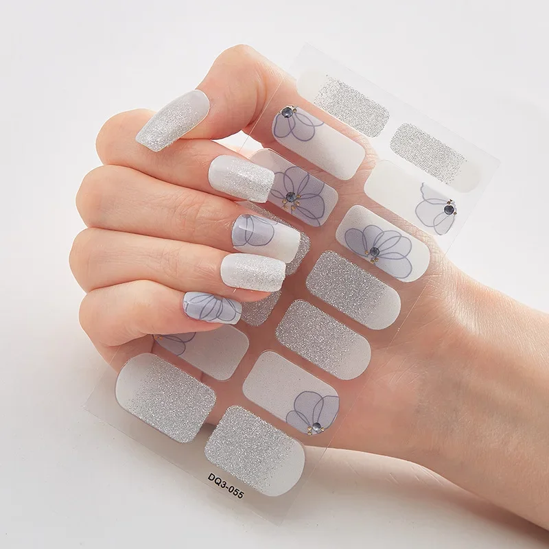 GlitzNail – Christmas Nails in Minutes, No Salon Needed - Image 40