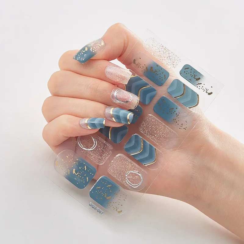 GlitzNail – Christmas Nails in Minutes, No Salon Needed - Image 49