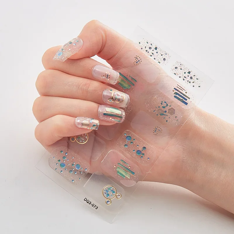 GlitzNail – Christmas Nails in Minutes, No Salon Needed - Image 53