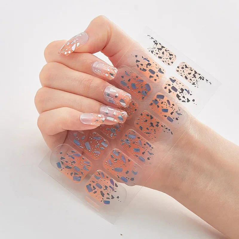 GlitzNail – Christmas Nails in Minutes, No Salon Needed - Image 6