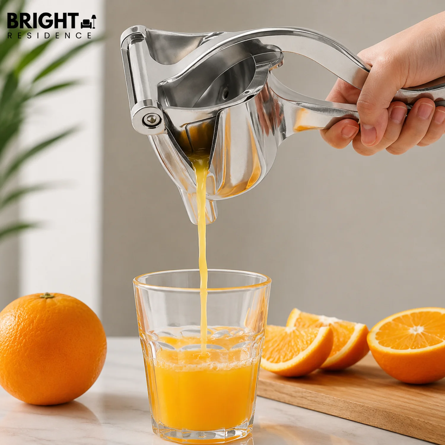 JuiceMax Pro – Effortlessly extracts every last drop of fresh juice