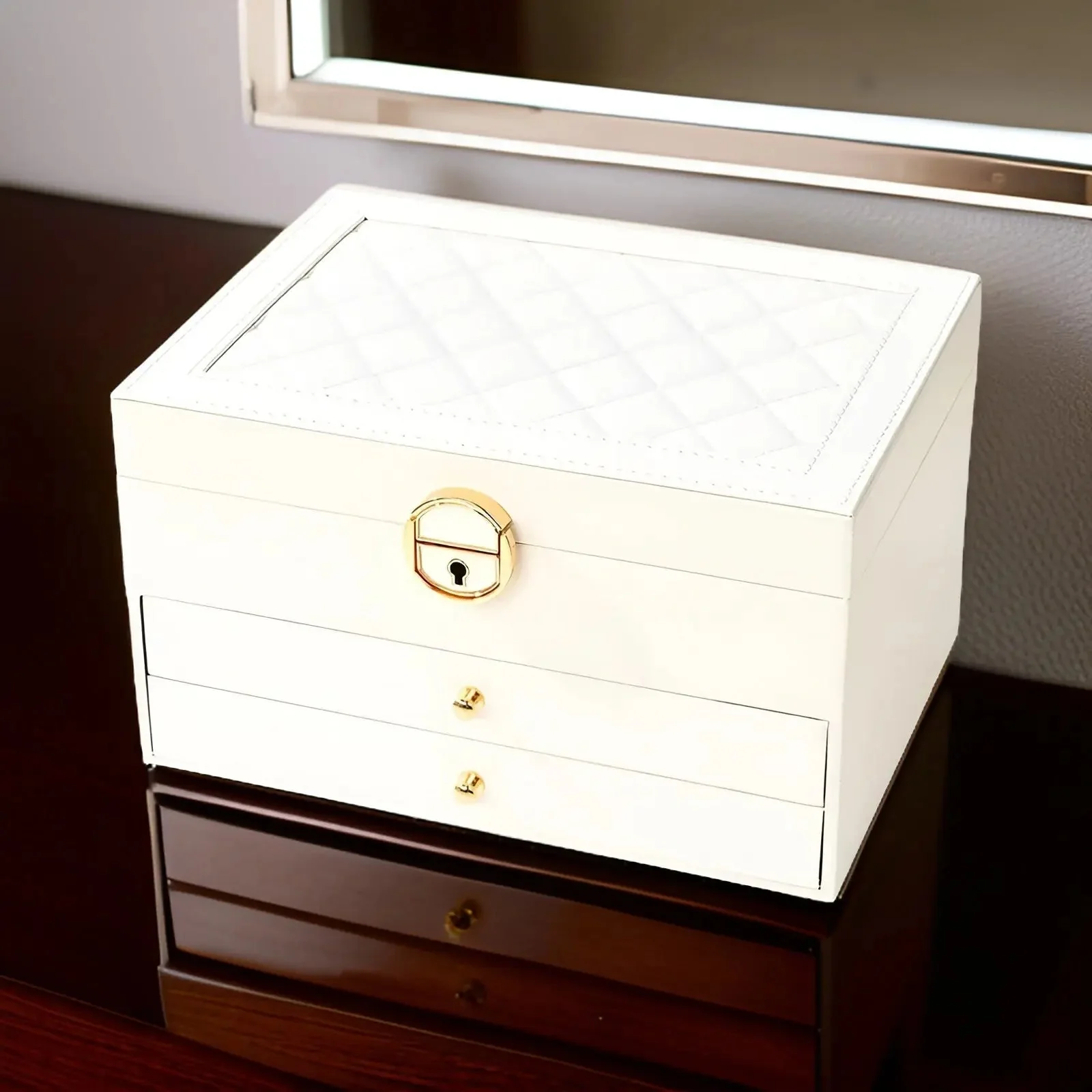 LuxeTrove - Stylish jewelry storage with a luxury factor - Image 7