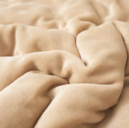 SoftHug - Luxurious Warm Fleece Winter Blanket - Image 2