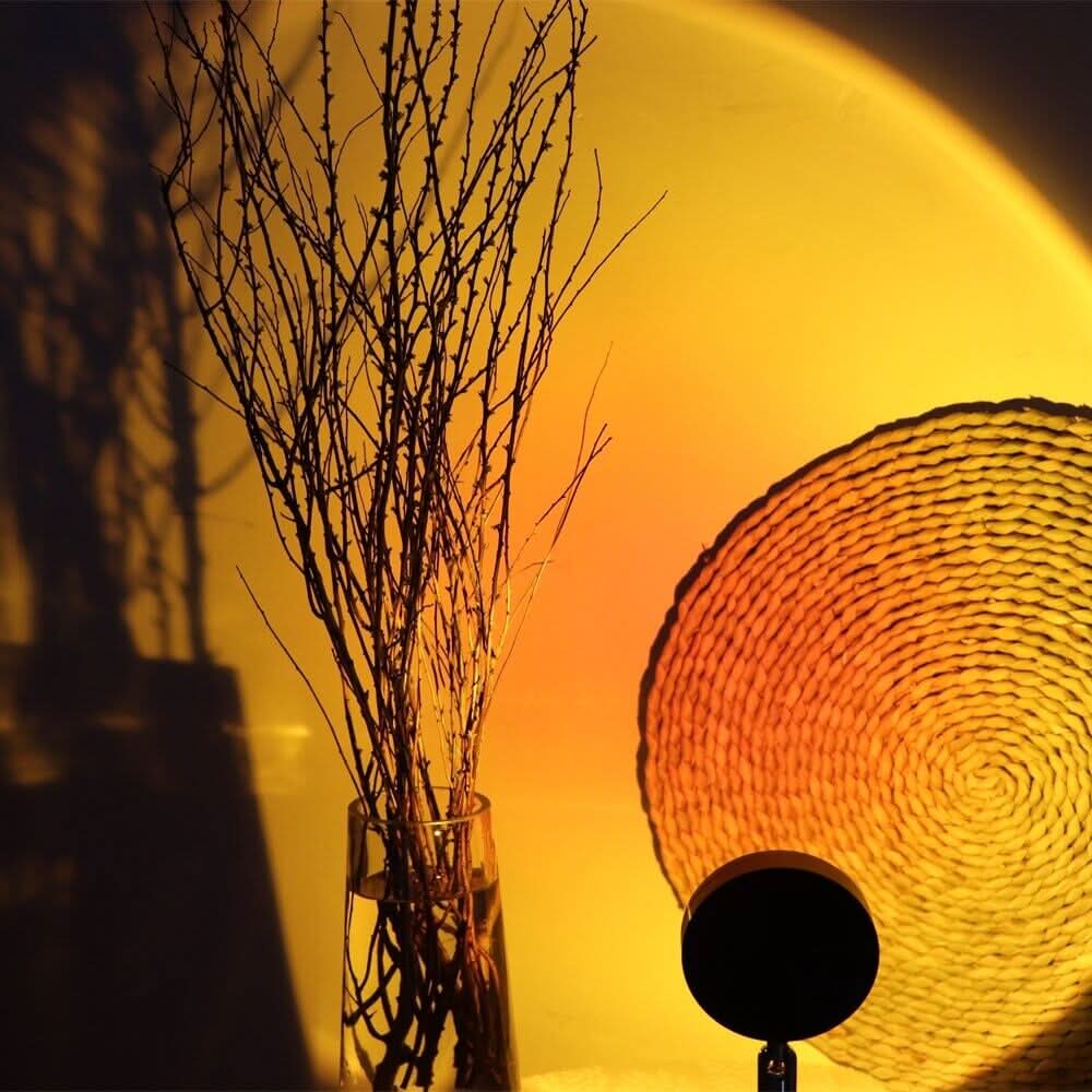 Sunset Lamp | Rotatable Projection Mood Light | Multiple Color Modes, USB Powered - Image 4