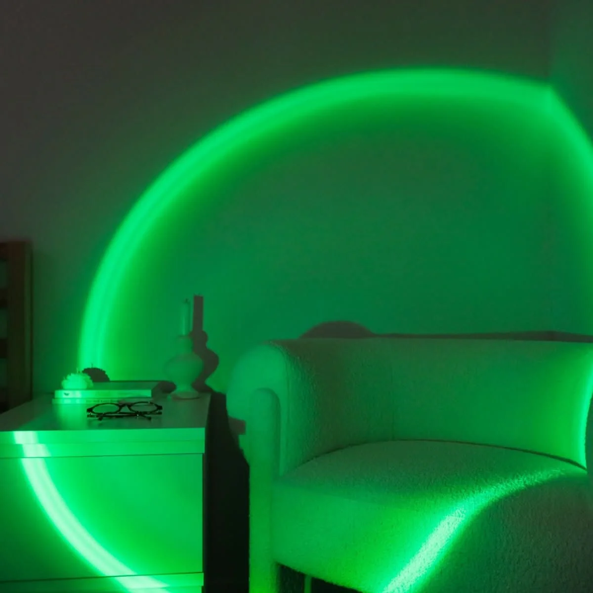 Sunset Lamp | Rotatable Projection Mood Light | Multiple Color Modes, USB Powered - Image 7