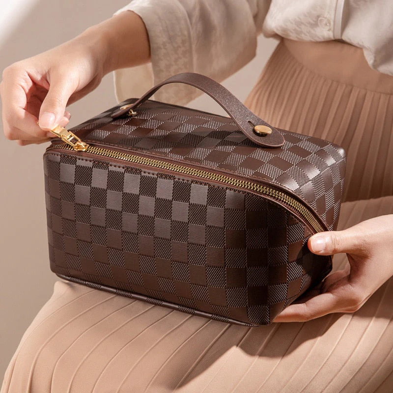 Travel Cosmetic Bag | Multiple Compartments & Structured Design | PU Leather, Water-Resistant - Image 5