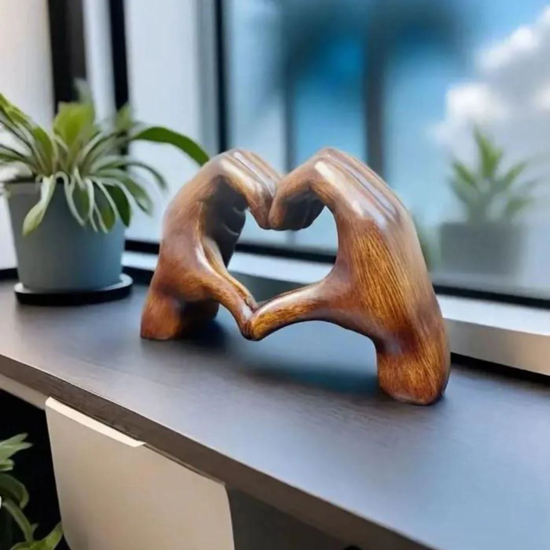 Wohnkultur-Figur | Handgefertigte Liebesskulptur | Natürliche Holzmaserung | Romantische Akzentuierung